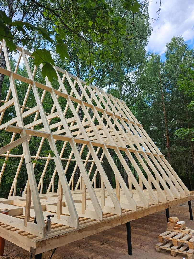 Треугольный дом из конструктора WOODAKIT